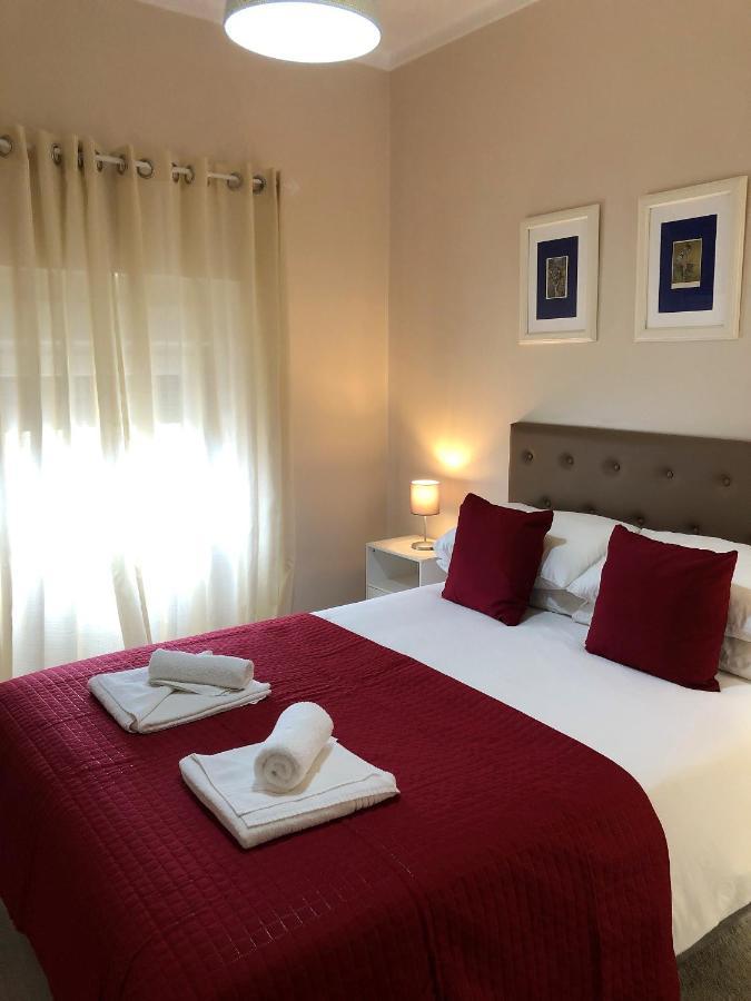 The Capital Boutique B&B Пениш Екстериор снимка