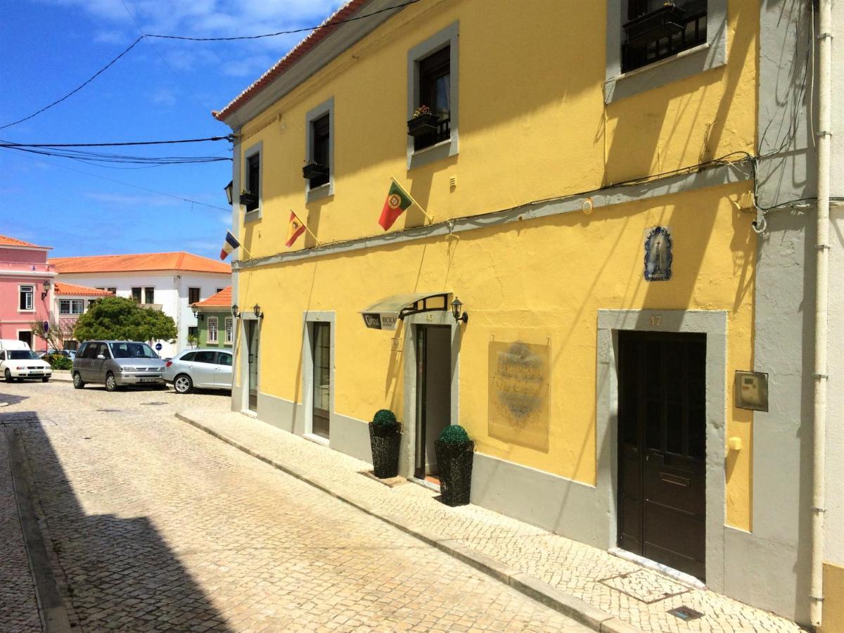 The Capital Boutique B&B Пениш Екстериор снимка